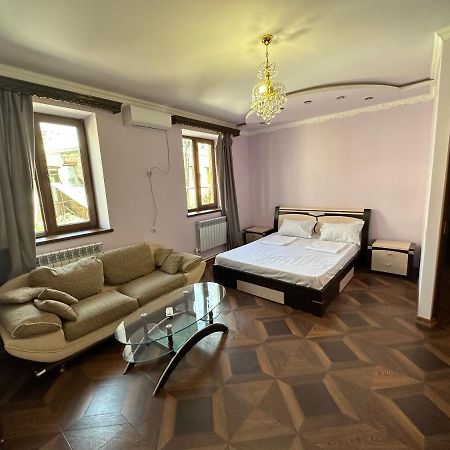 Favorit Hotel-Hostel Jereván Kültér fotó