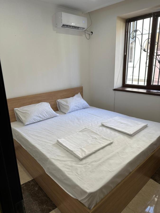 Favorit Hotel-Hostel Jereván Kültér fotó
