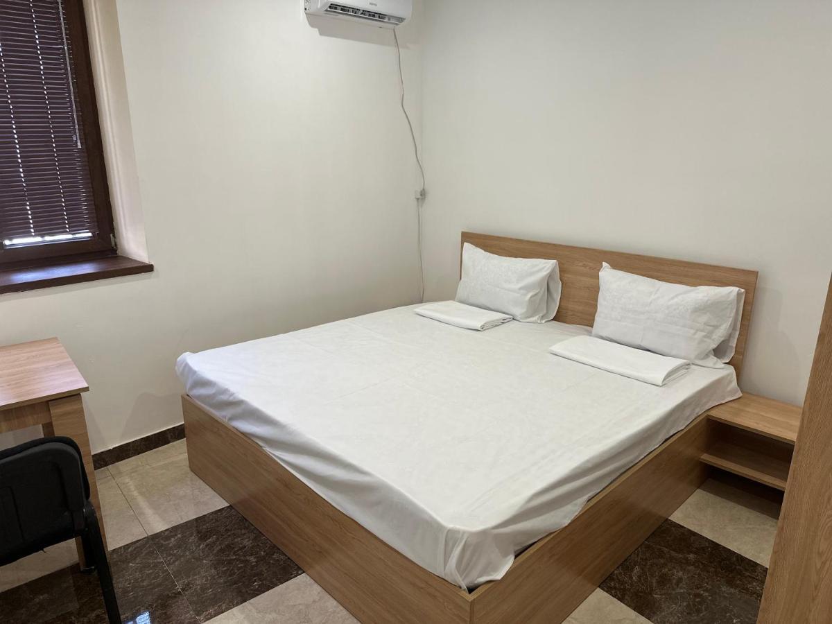 Favorit Hotel-Hostel Jereván Kültér fotó