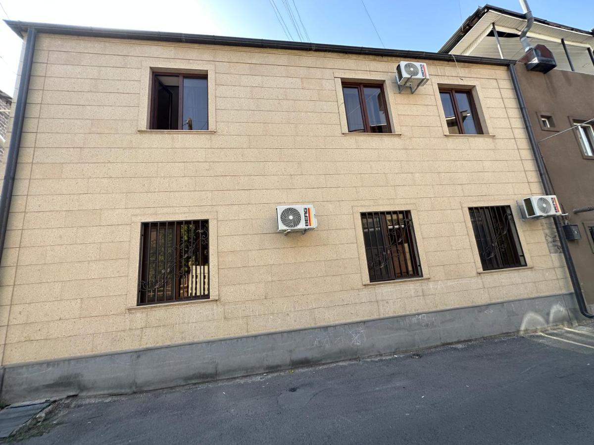 Favorit Hotel-Hostel Jereván Kültér fotó