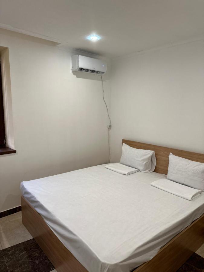 Favorit Hotel-Hostel Jereván Kültér fotó