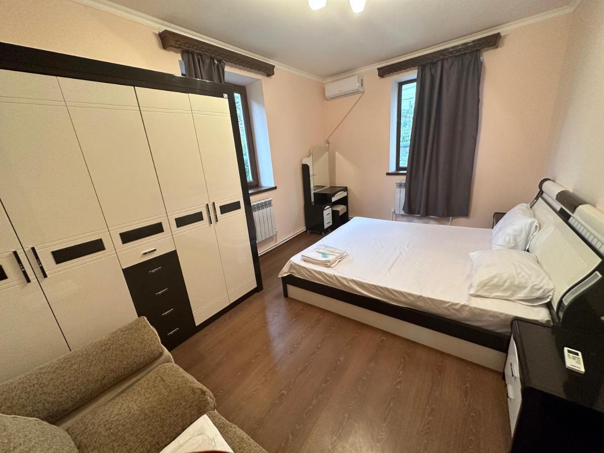 Favorit Hotel-Hostel Jereván Kültér fotó